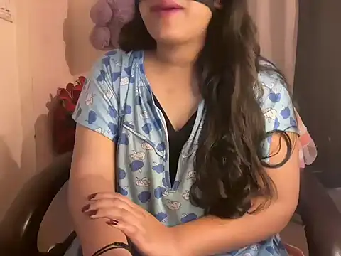 Snapshot of Shilpa_7 chatting on 11.23.25 Shilpa 7 online show from 11.23.25