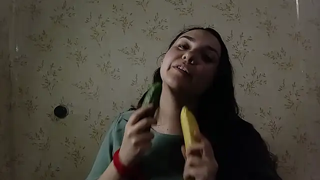 Snapshot of VoulezVous_Angel chatting on 02.25.26 VoulezVous Angel online show from 02.25.26