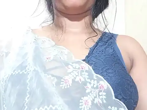 Snapshot of Nancy_queen001 chatting on 11.04.25 Nancy queen001 online show from 11.04.25