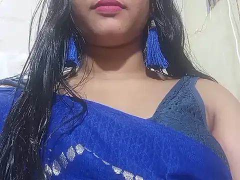 Snapshot of Nancy_queen001 chatting on 11.13.25 Nancy queen001 online show from 11.13.25