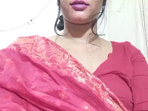 Snapshot of Nancy_queen001 chatting on 11.18.25 Nancy queen001 online show from 11.18.25