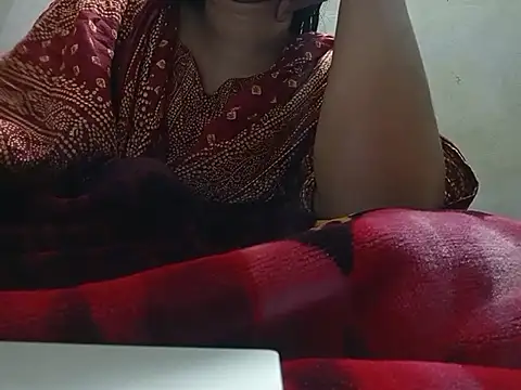 Snapshot of Nancy_queen001 chatting on 11.19.25 Nancy queen001 online show from 11.19.25