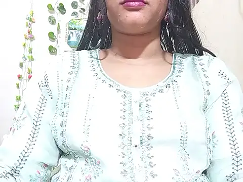 Snapshot of Nancy_queen001 chatting on 11.27.25 Nancy queen001 online show from 11.27.25