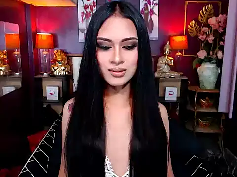 Plastique PATRICIA online show from 03.13.26