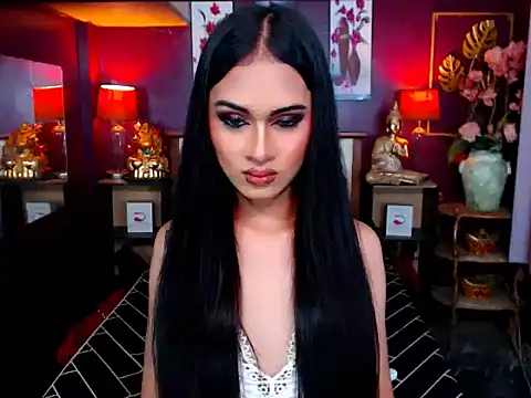 Plastique PATRICIA online show from 03.27.26