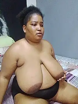 Snapshot of MassiveBoobsxxxx chatting on 01.18.26 MassiveBoobsxxxx online show from 01.18.26