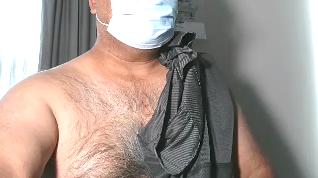 Snapshot of SUN-MON-69 chatting on 11.11.25 SUN-MON-69 online show from 11.11.25