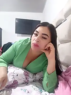 Snapshot of Candy69_ chatting on 11.22.25 Candy69 online show from 11.22.25