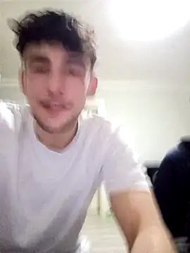 yasinesra757  online show from 04.12.26