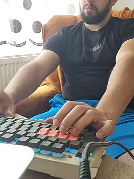 Snapshot of strongcoffee10 chatting on 10.31.25 strongcoffee10 online show from 10.31.25