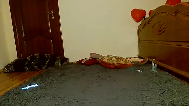 HoneyLuna7 online show from 04.14.26