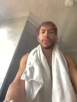 Snapshot of 3v1l chatting on 11.19.25 3v1l online show from 11.19.25