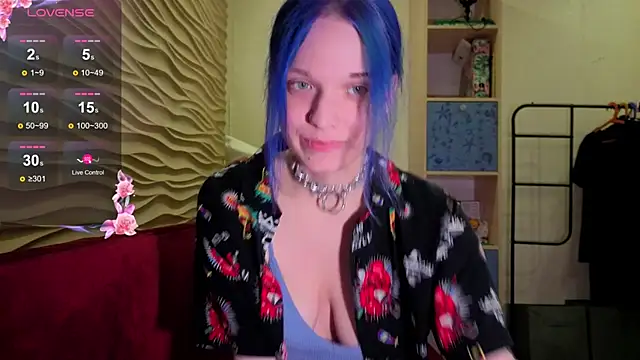 Snapshot of Marci_n chatting on 11.23.25 Marci n online show from 11.23.25