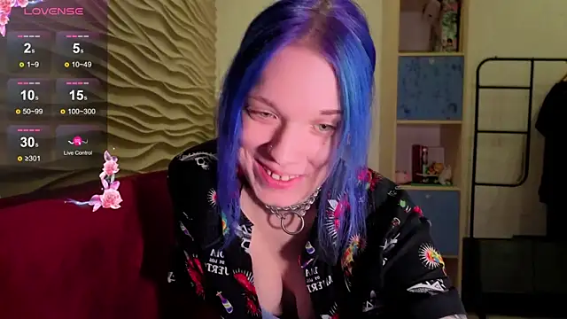 Snapshot of Marci_n chatting on 11.29.25 Marci n online show from 11.29.25