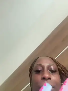 MadameMuse online show from 04.08.26