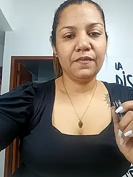 Samaraa Lee online show from 12.01.25