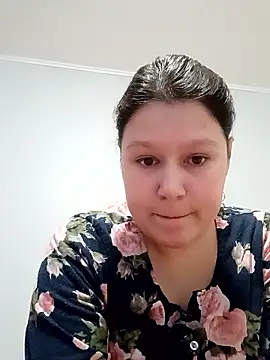 GlitterAuburn online show from 01.12.26