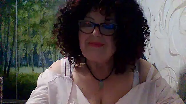 Snapshot of Milaniya606 chatting on 05.20.26 Milaniya606 online show from 05.20.26