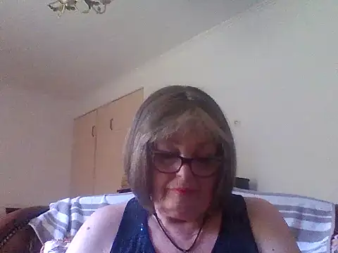 Snapshot of Milaniya606 chatting on 07.18.26 Milaniya606 online show from 07.18.26