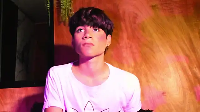 Leo Glow online show from 02.16.26