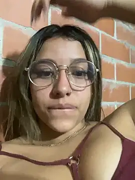 liahot69 online show from 04.14.26