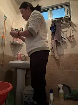 Snapshot of daaqnn chatting on 02.18.26 daaqnn online show from 02.18.26