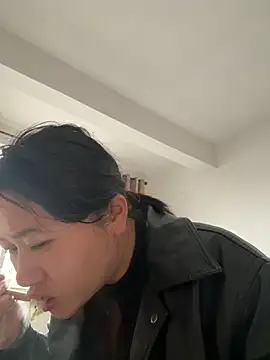 Snapshot of daaqnn chatting on 03.22.26 daaqnn online show from 03.22.26