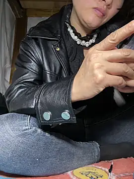 Snapshot of daaqnn chatting on 03.23.26 daaqnn online show from 03.23.26