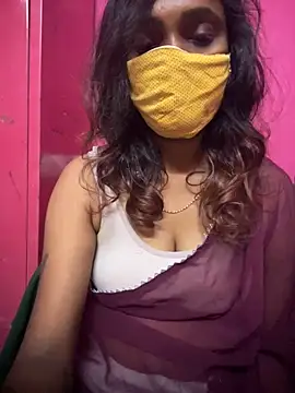 Snapshot of Queen-dhivya chatting on 11.14.25 Queen-dhivya online show from 11.14.25