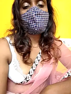 Snapshot of Queen-dhivya chatting on 12.15.25 Queen-dhivya online show from 12.15.25