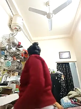 Snapshot of Hot-Sana2 chatting on 12.03.25 Hot-Sana2 online show from 12.03.25