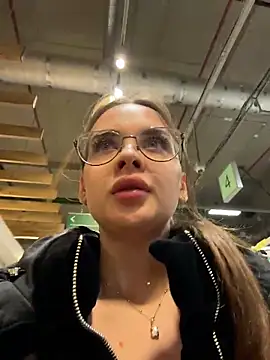 KristiRich online show from 11.29.25