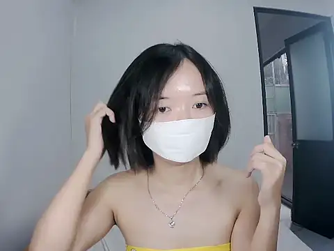 Snapshot of 10tb chatting on 11.13.25 10tb online show from 11.13.25