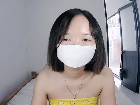 Snapshot of 10tb chatting on 12.05.25 10tb online show from 12.05.25