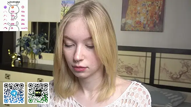 Snapshot of ShanelTunon chatting on 11.30.25 ShanelTunon online show from 11.30.25