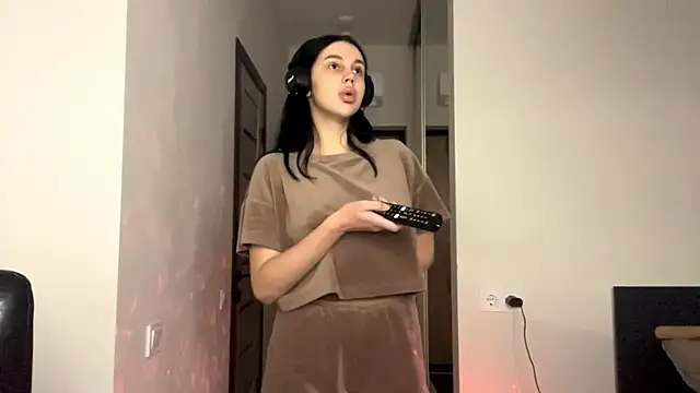 EliseBonser online show from 11.03.25