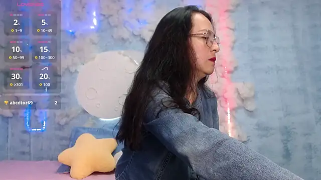 Lauryn Jones online show from 02.16.26