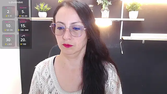 Lauryn Jones online show from 04.01.26