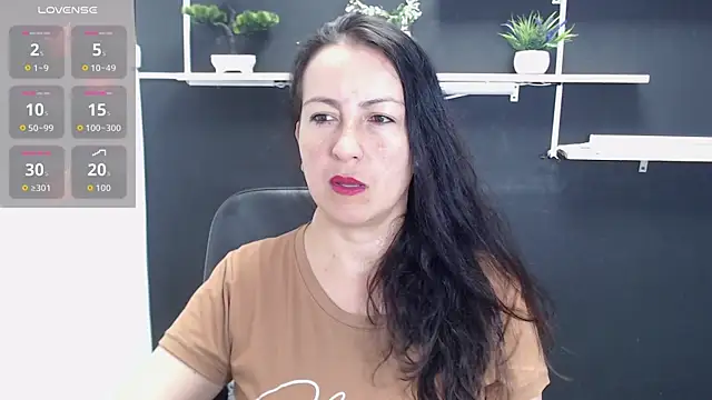 Snapshot of Lauryn_Jones chatting on 06.09.26 Lauryn Jones online show from 06.09.26