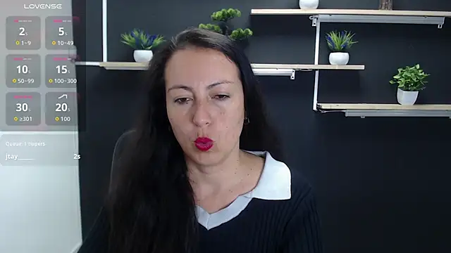 Snapshot of Lauryn_Jones chatting on 07.11.26 Lauryn Jones online show from 07.11.26