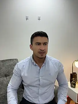 Snapshot of Chris_Clarck chatting on 11.04.25 Chris Clarck online show from 11.04.25