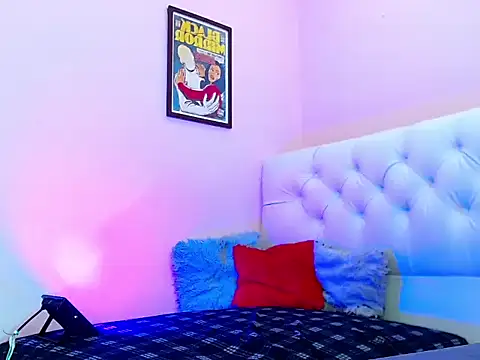 Snapshot of bad_boy_hottx chatting on 11.01.25 bad boy hottx online show from 11.01.25