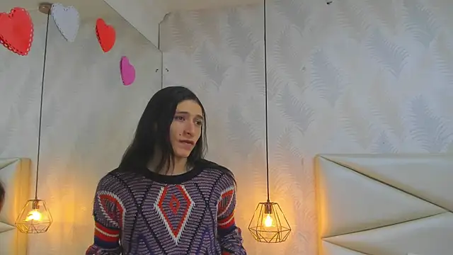 Snapshot of laurettedela_rouse chatting on 11.07.25 laurettedela rouse online show from 11.07.25