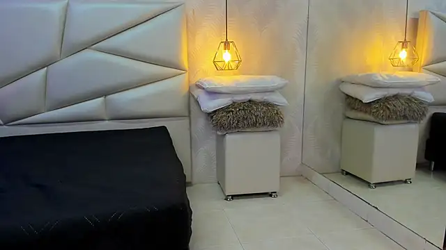 Snapshot of laurettedela_rouse chatting on 12.16.25 laurettedela rouse online show from 12.16.25