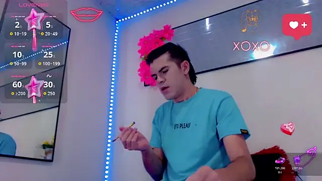 Snapshot of Sebastian_Loaiza chatting on 12.18.25 Sebastian Loaiza online show from 12.18.25