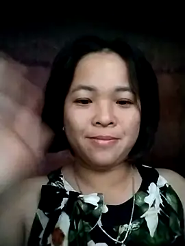 Snapshot of memesay chatting on 11.18.25 memesay online show from 11.18.25