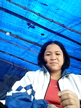 Snapshot of memesay chatting on 11.21.25 memesay online show from 11.21.25