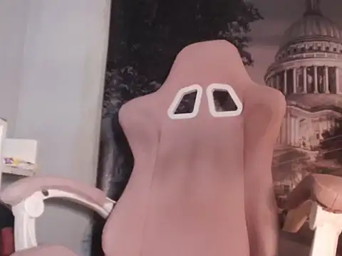 Snapshot of valkyriaxxx_ chatting on 11.08.25 valkyriaxxx online show from 11.08.25