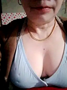 Snapshot of small-house123 chatting on 02.05.26 small-house123 online show from 02.05.26