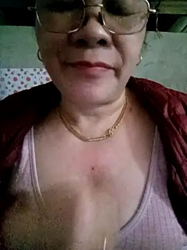 Snapshot of small-house123 chatting on 02.20.26 small-house123 online show from 02.20.26